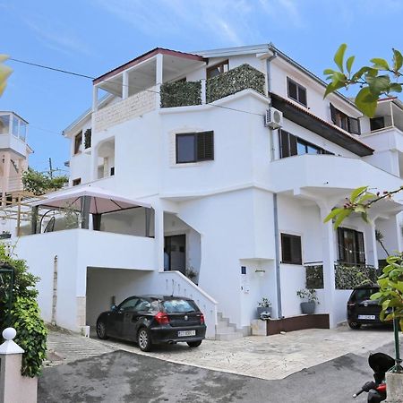 Apartments With A Parking Space Mastrinka, Ciovo - 4324 Trogir Bagian luar foto