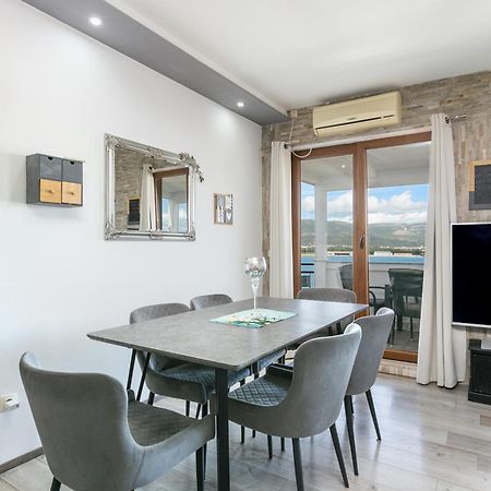 Apartments With A Parking Space Mastrinka, Ciovo - 4324 Trogir Bagian luar foto