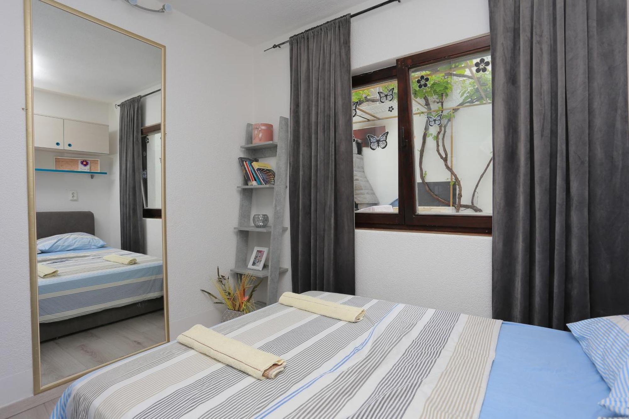 Apartments With A Parking Space Mastrinka, Ciovo - 4324 Trogir Ruang foto