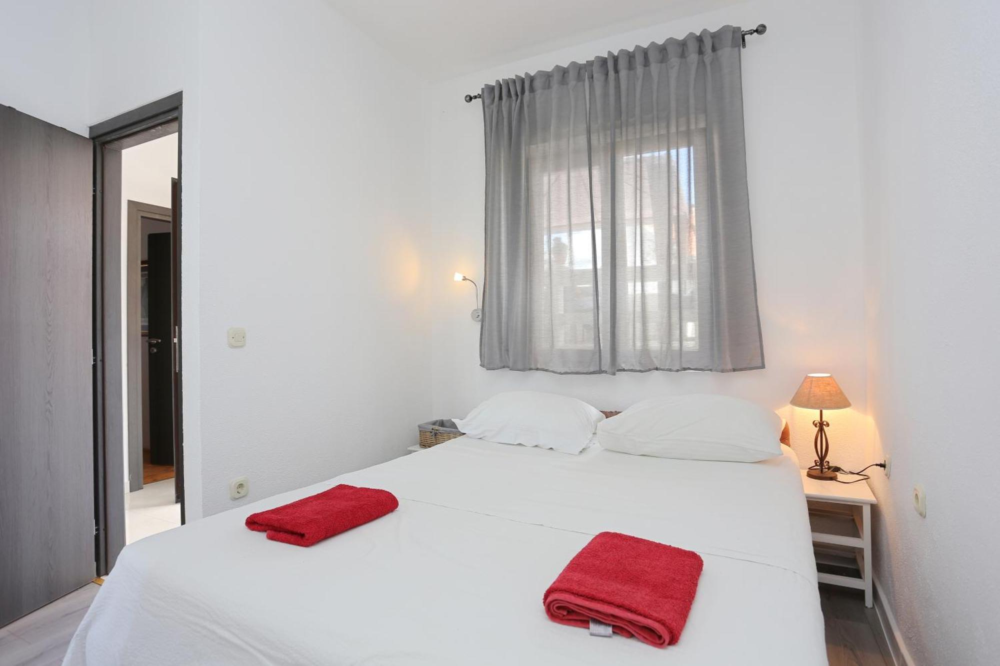Apartments With A Parking Space Mastrinka, Ciovo - 4324 Trogir Ruang foto
